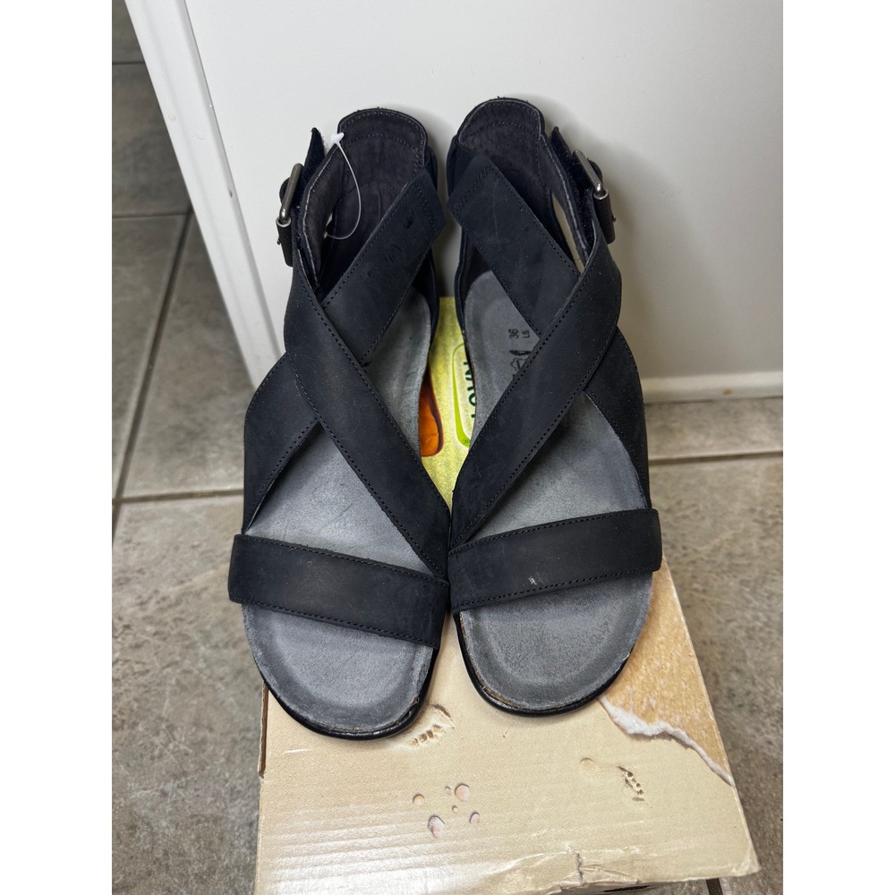 NAOT Black Leather Strappy Buckle Ankle Strap Platform Sandals Women Size 5